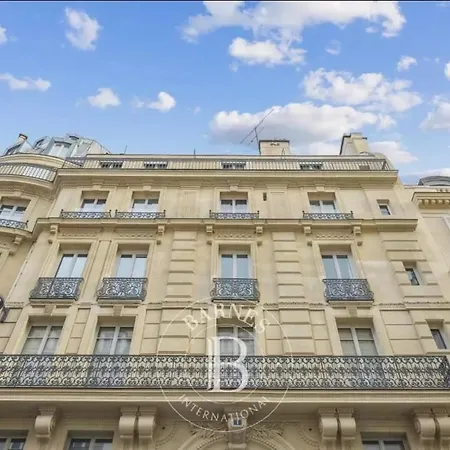 La Rive Etoilee By Riverside In The City Center In A Historic Architecture Paris